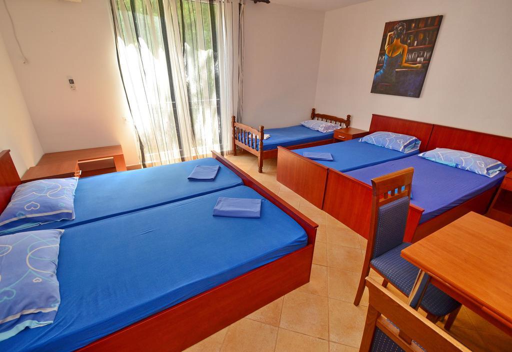 Apartments Scorpio โกตอร์ ห้อง รูปภาพ