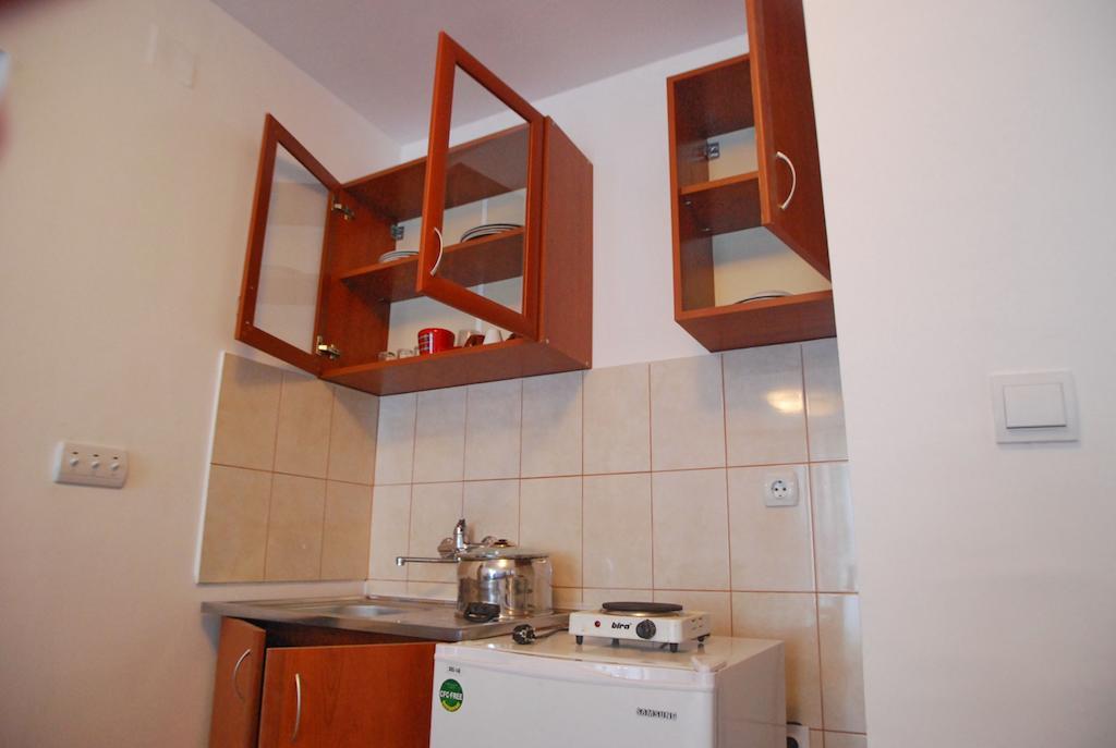 Apartments Scorpio โกตอร์ ห้อง รูปภาพ